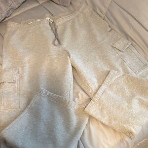 Aritzia tna cargo wide leg Gray sweats 2x